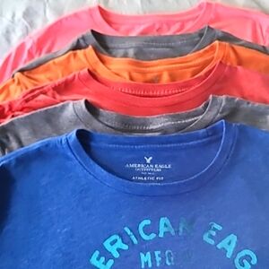 6 mens sz lg American Eagle tees